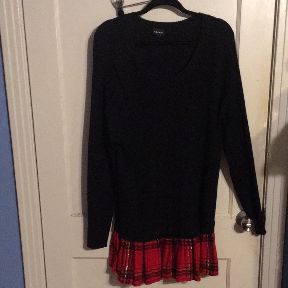 Torrid Sweater size 3